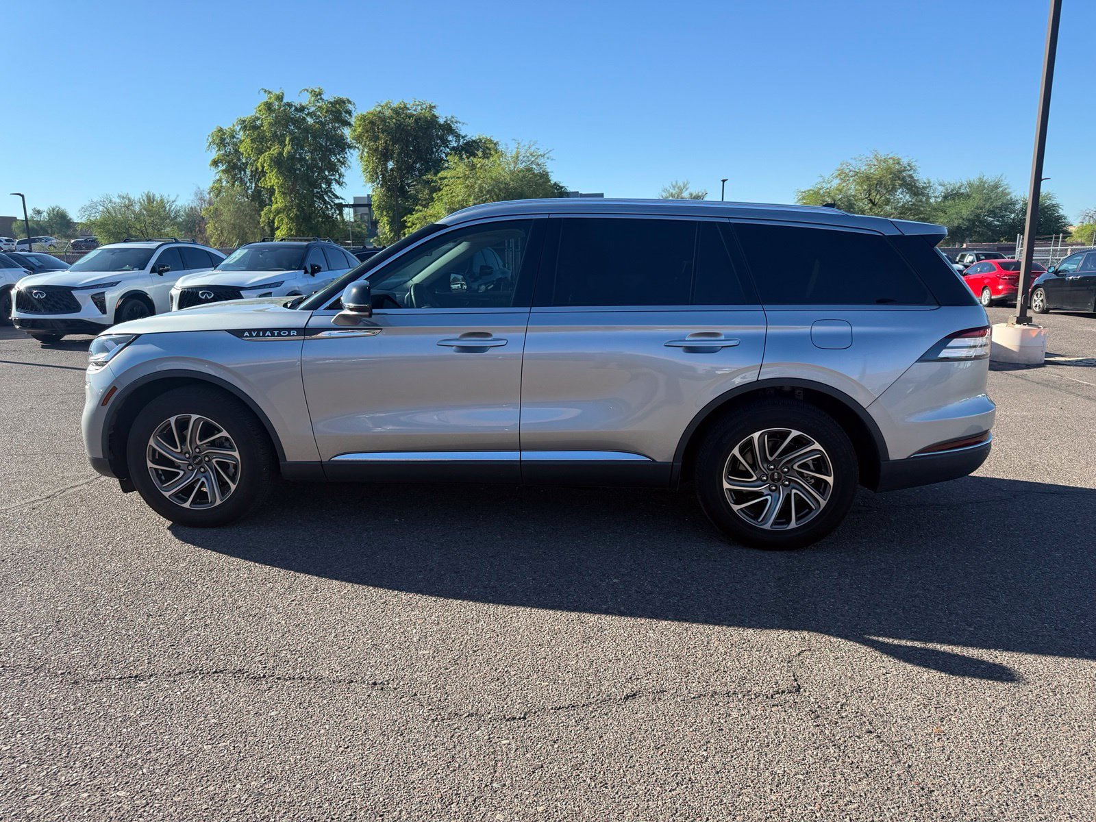 Used 2024 Lincoln Aviator 2WD image 8