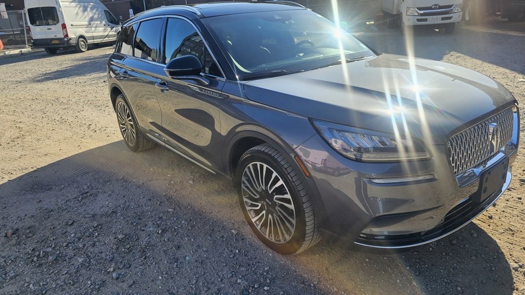 Used 2021 Lincoln Corsair Reserve w/ Elements Package image 4