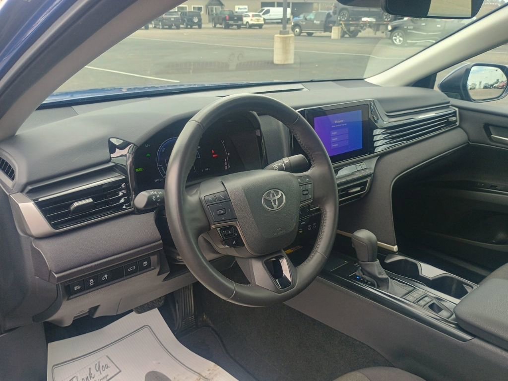 Used 2025 Toyota Camry LE w/ Convenience Package AWD/4WD image 11