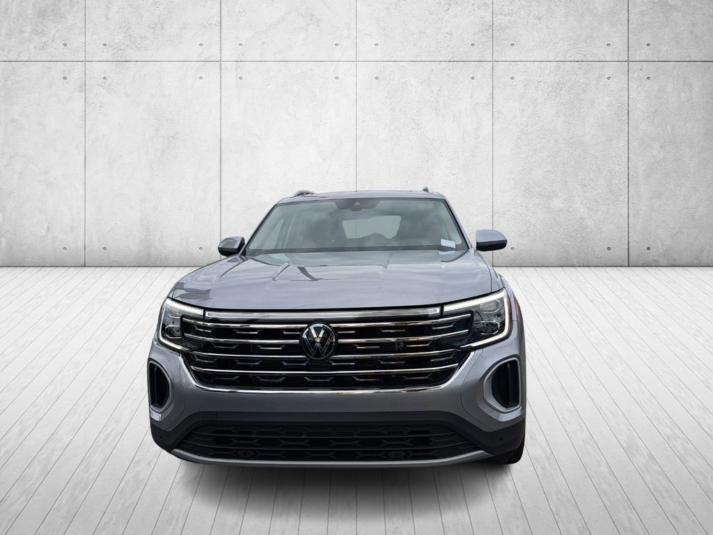 Used 2025 Volkswagen Atlas SEL image 2