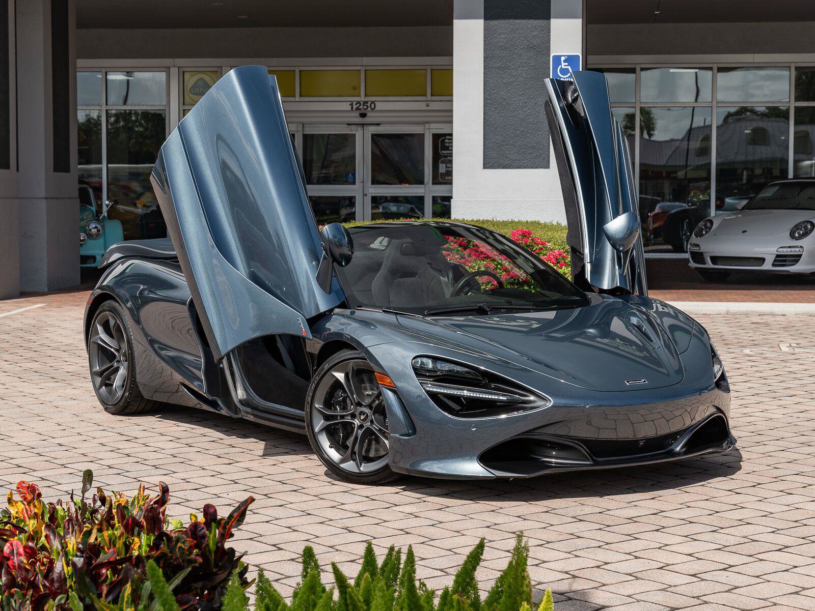 Used 2020 McLaren 720S Spider RWD image 3