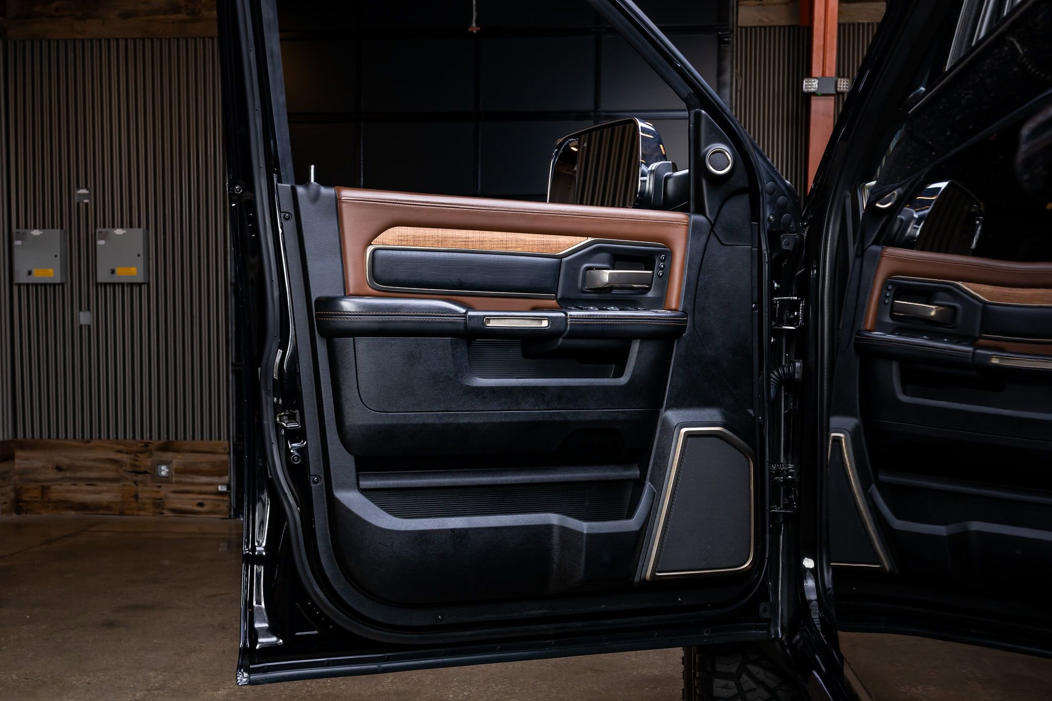 Used 2022 RAM 3500 Limited image 35