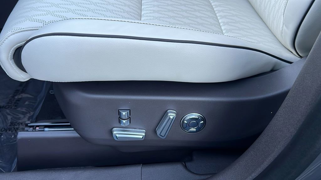 New 2026 Lincoln Nautilus Black Label w/ Jet Appearance Package image 15