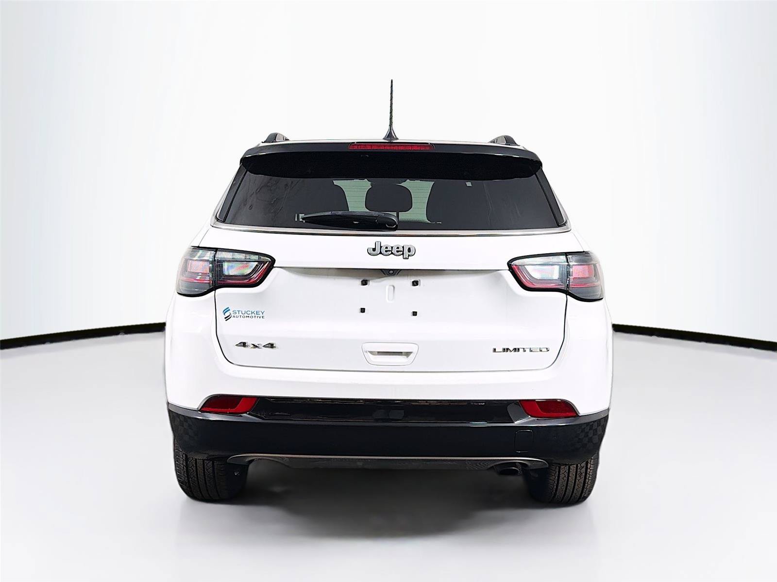 Used 2023 Jeep Compass Limited w/ Elite Group AWD/4WD image 10