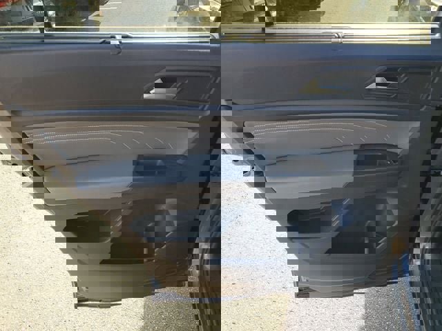 Certified 2023 Volkswagen Atlas SE image 9