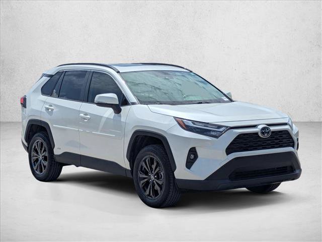 Used 2022 Toyota RAV4 XLE Premium AWD/4WD image 3