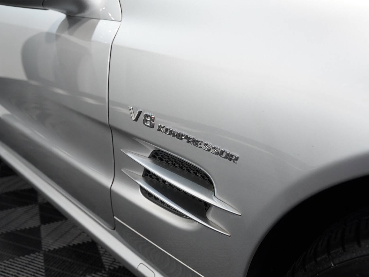 Used 2003 Mercedes-Benz SL 55 AMG image 15