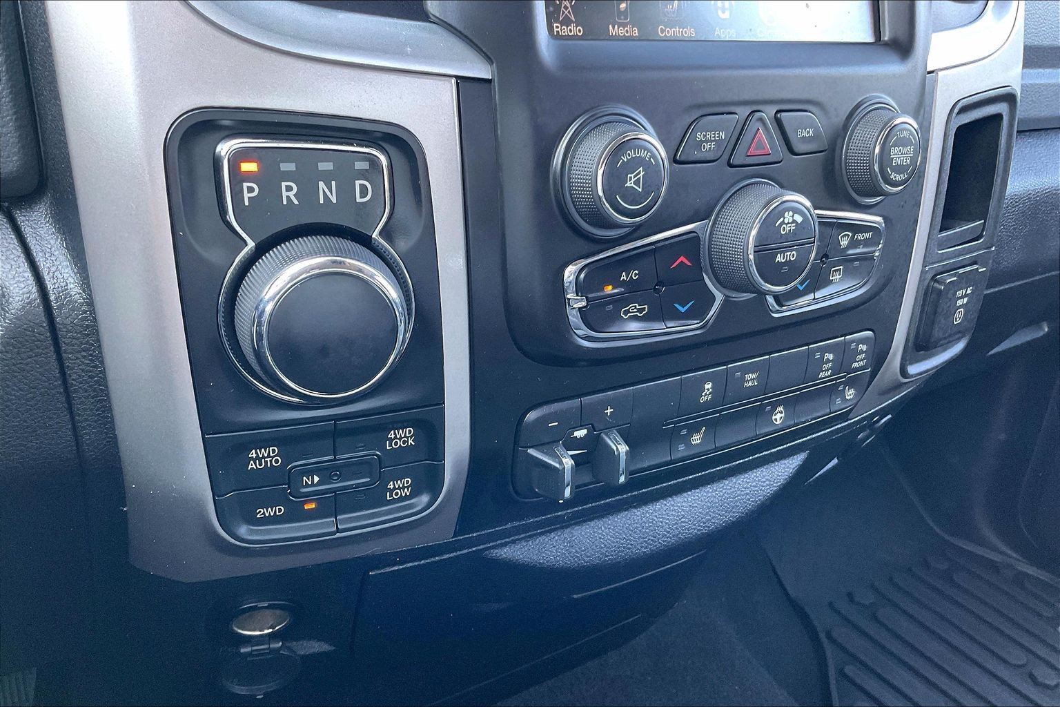 Used 2017 RAM 1500 Big Horn AWD/4WD image 31