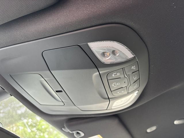 New 2027 Chrysler Pacifica Select w/ Family Tech Group FWD image 28