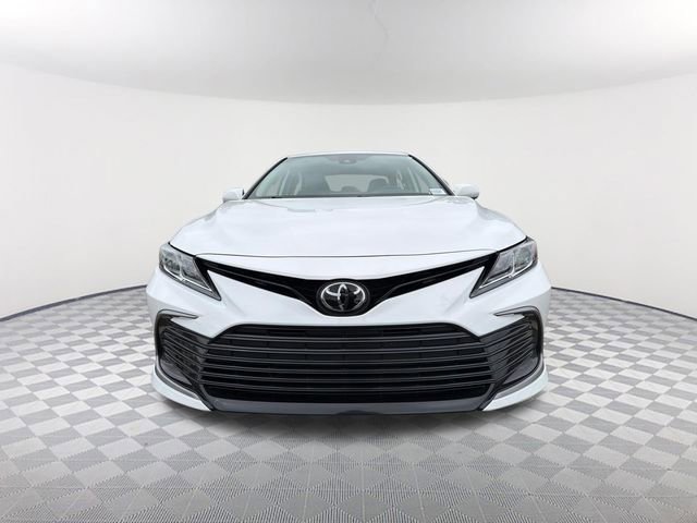 Used 2021 Toyota Camry LE video 2