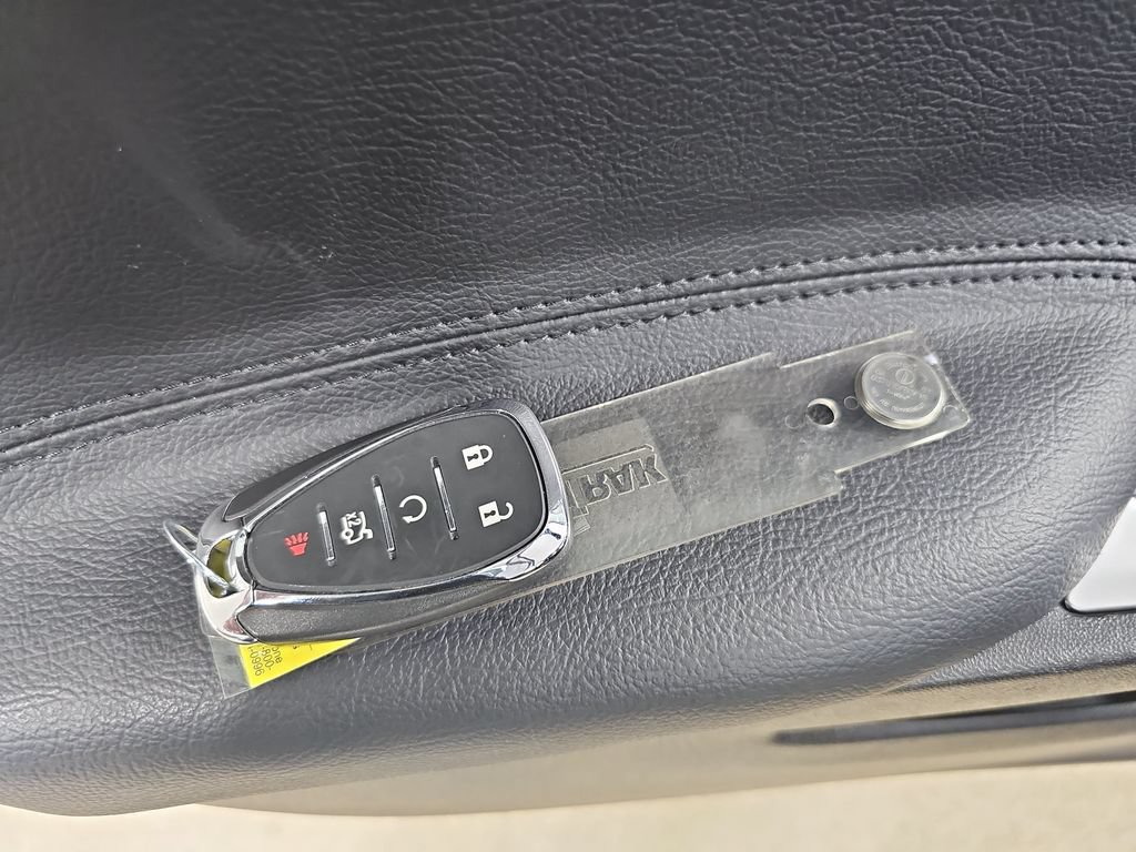 Certified 2022 Chevrolet Malibu LT FWD image 40