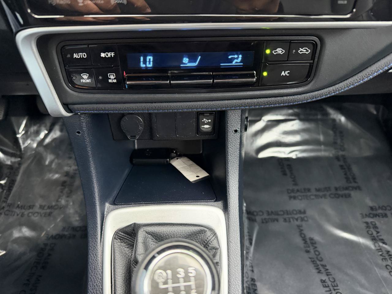 Used 2019 Toyota Corolla SE FWD image 14