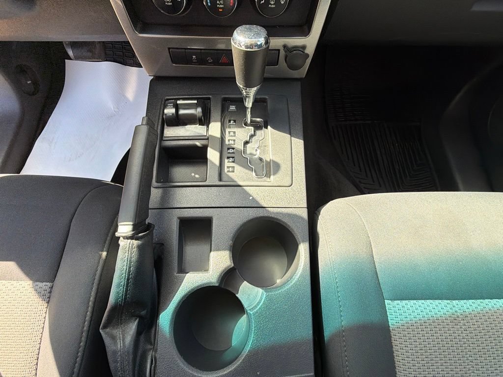 Used 2010 Jeep Liberty Sport w/ Popular Equipment Group AWD/4WD image 18