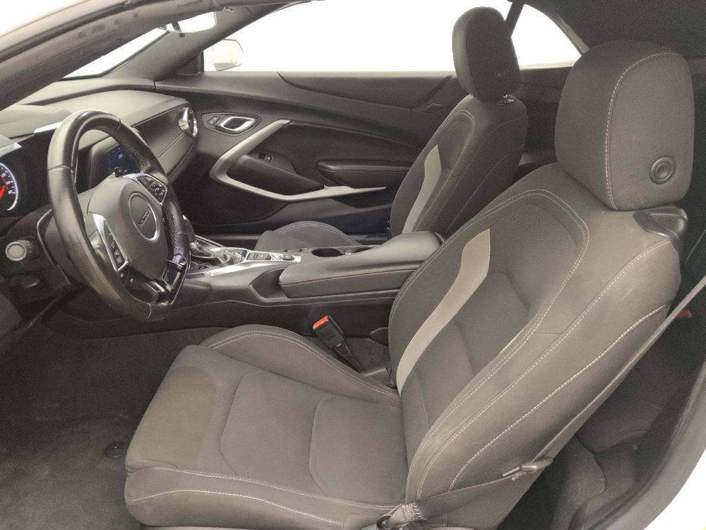 Used 2020 Chevrolet Camaro LT RWD image 17