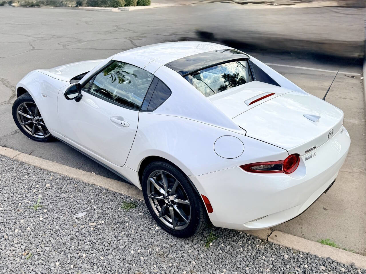 Used 2018 MAZDA MX-5 Miata RF Grand Touring image 5