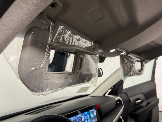 New 2026 Nissan Kicks SV w/ Cold Weather Package FWD image 32