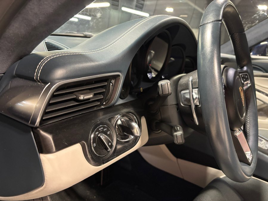 Used 2019 Porsche 911 Carrera GTS image 24