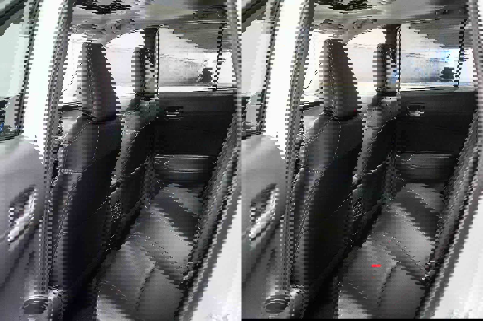 Certified 2025 Toyota Corolla Cross XLE w/ Convenience Package AWD/4WD image 19