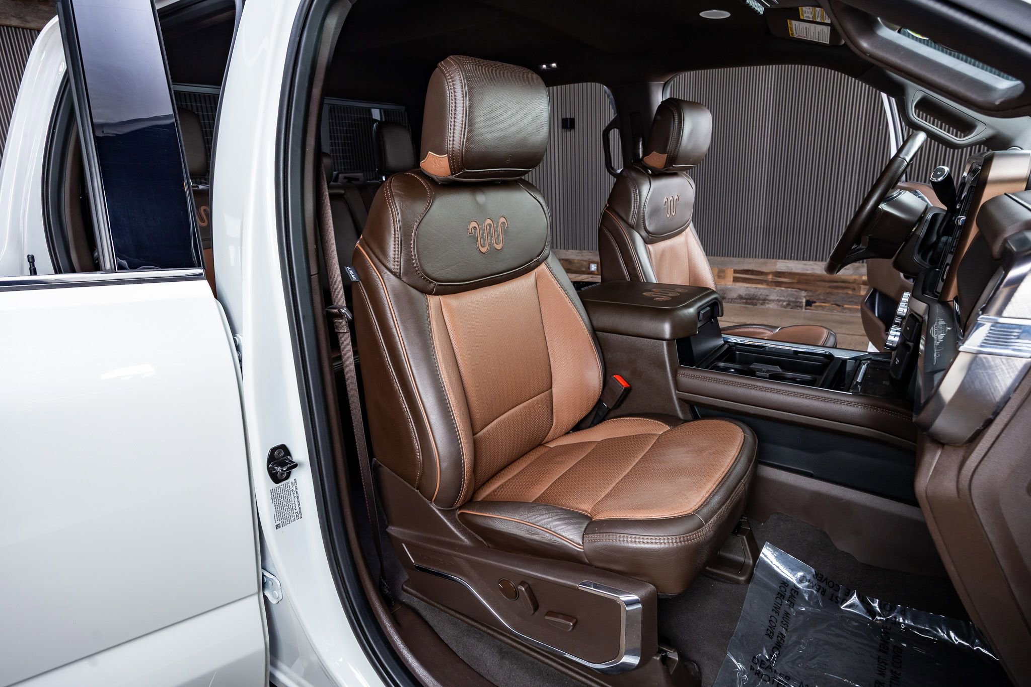 Used 2023 Ford F250 King Ranch w/ Chrome Package image 27