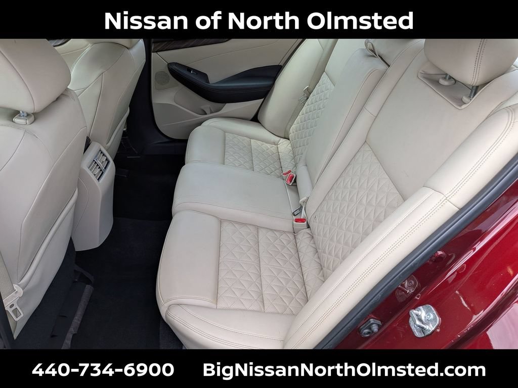 Used 2016 Nissan Maxima Platinum FWD image 25