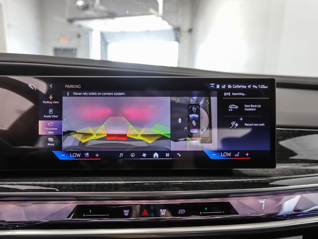 New 2025 BMW i7 xDrive60 image 19