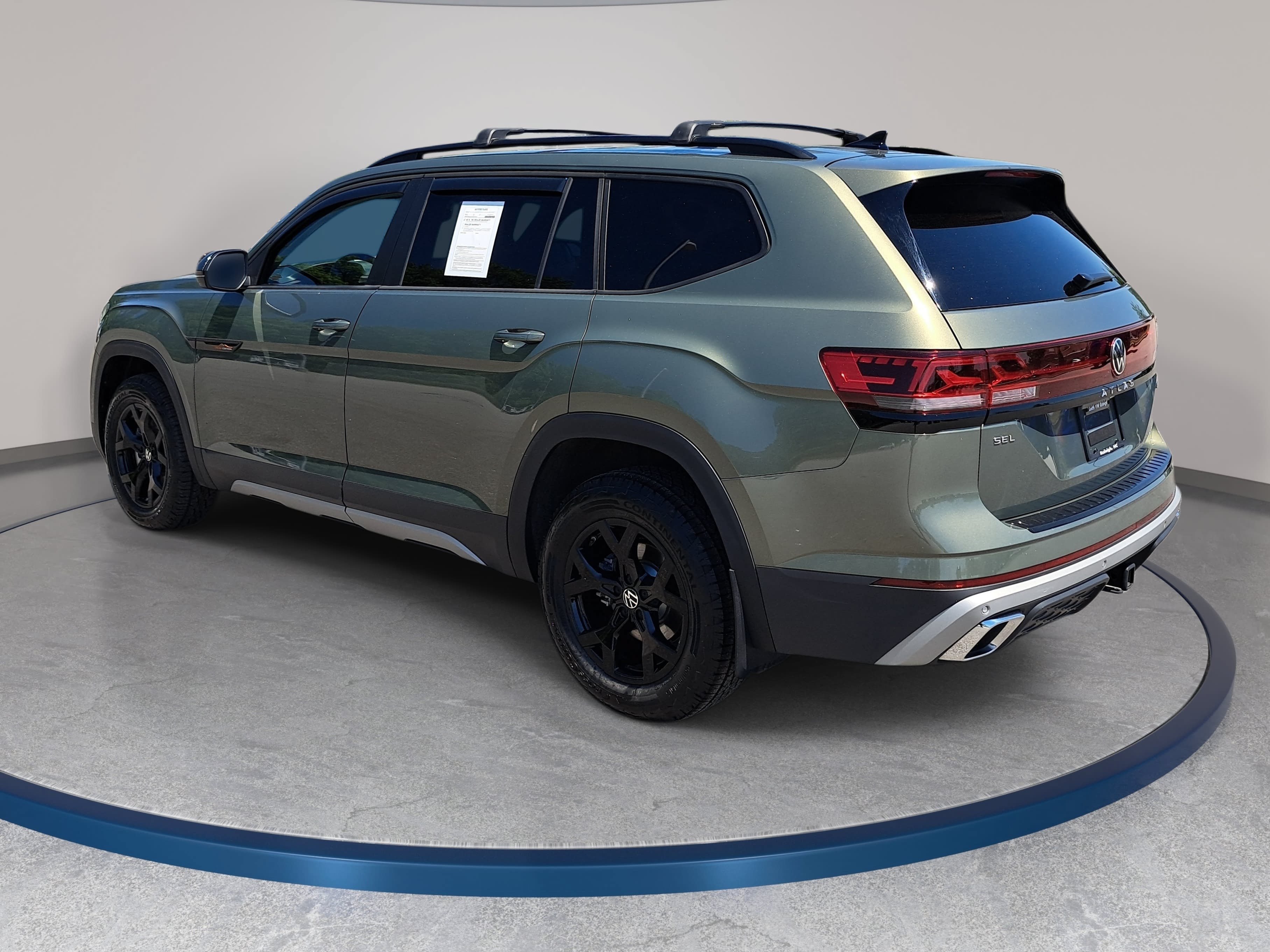 Used 2024 Volkswagen Atlas Peak Edition SEL AWD/4WD image 7