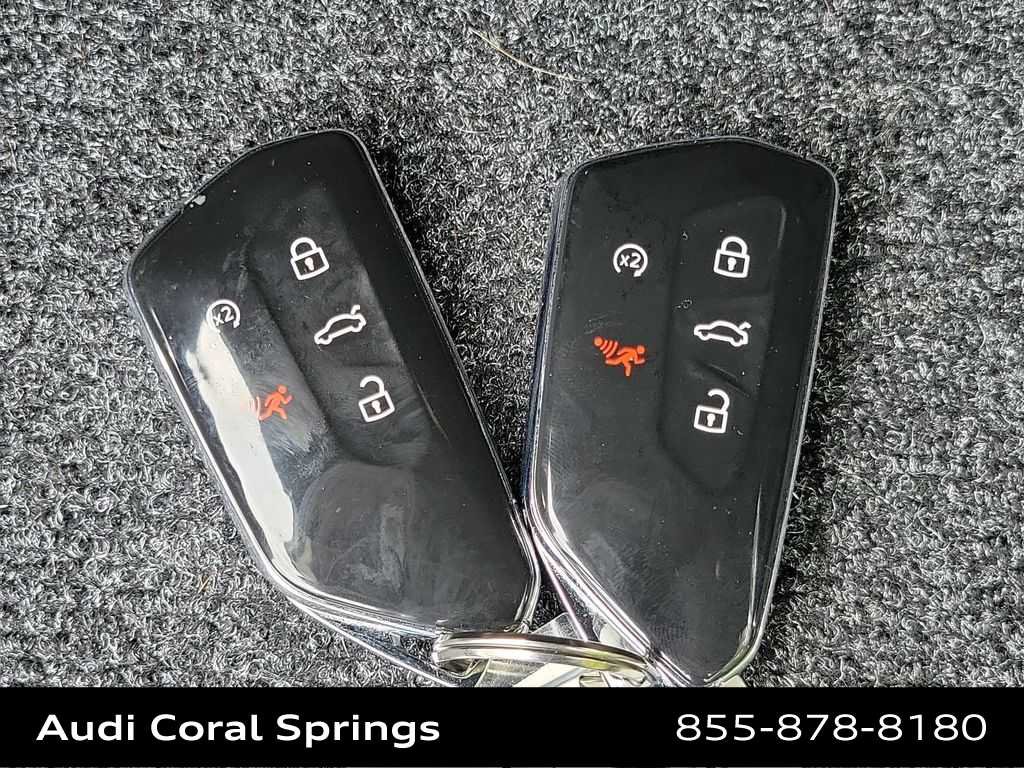 Used 2026 Volkswagen Tiguan SEL R-Line AWD/4WD image 28