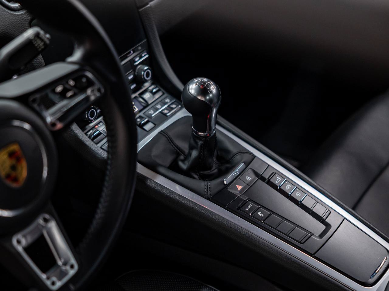 Used 2022 Porsche 718 Cayman RWD image 13