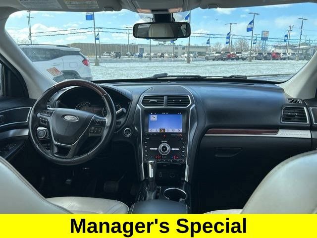 Used 2019 Ford Explorer Platinum image 46