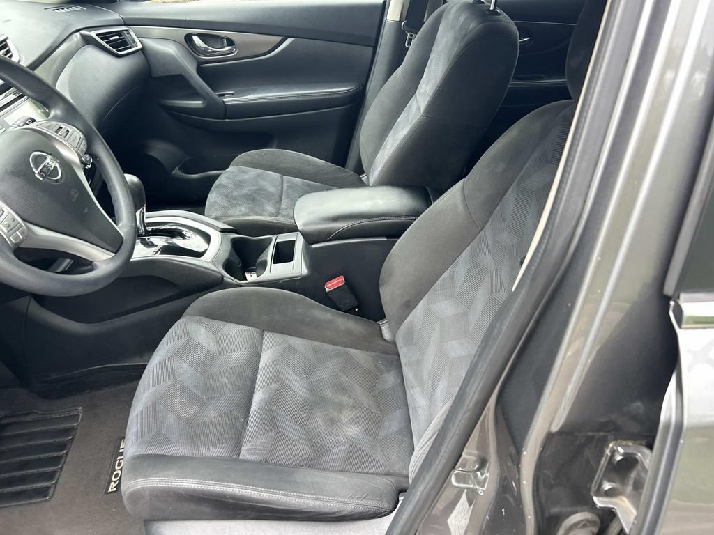 Used 2015 Nissan Rogue SV FWD image 15