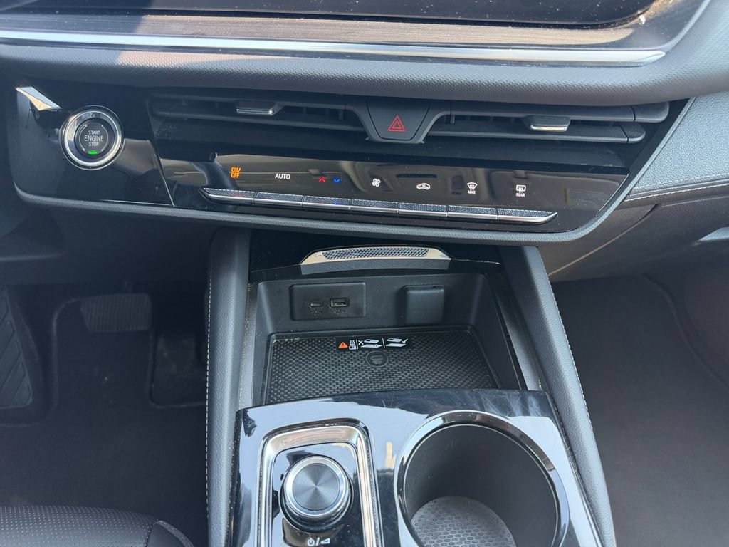 Used 2024 Buick Envision Preferred AWD/4WD image 11
