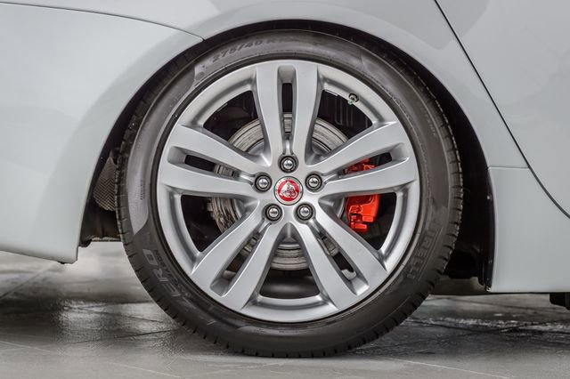 Used 2015 Jaguar XJ L Portfolio image 15