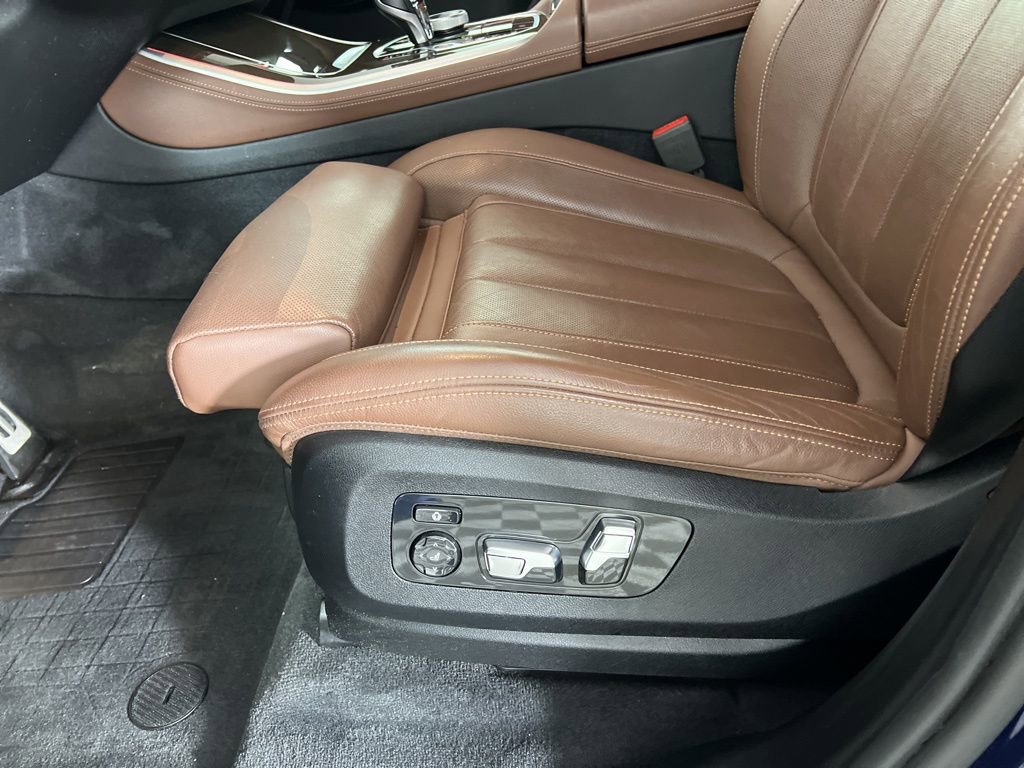 Certified 2022 BMW X5 xDrive40i w/ M Sport Package image 16