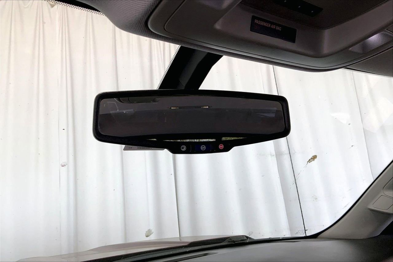 Used 2016 Chevrolet Silverado 1500 LT w/ Texas Edition RWD image 17