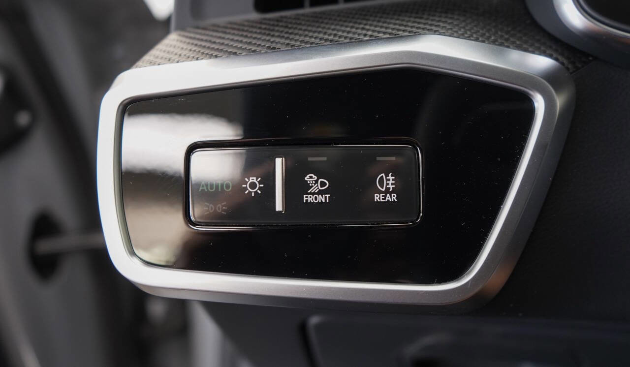 Used 2025 Audi RS 7 Performance AWD/4WD image 54