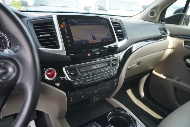 Used 2017 Honda Pilot Touring image 29