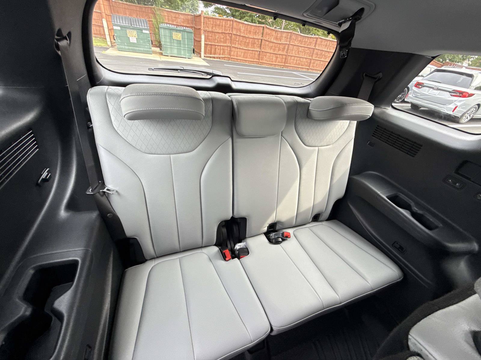 Used 2021 Hyundai Palisade SEL FWD image 16