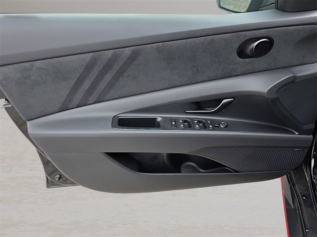 New 2025 Hyundai Elantra N image 12