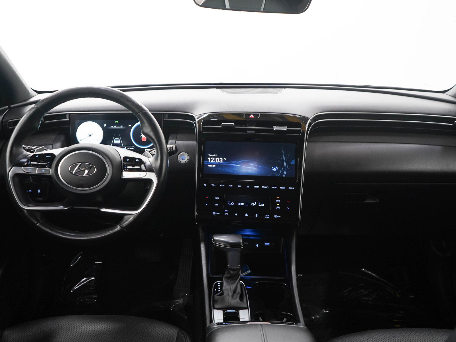 Used 2022 Hyundai Santa Cruz Limited AWD/4WD image 16