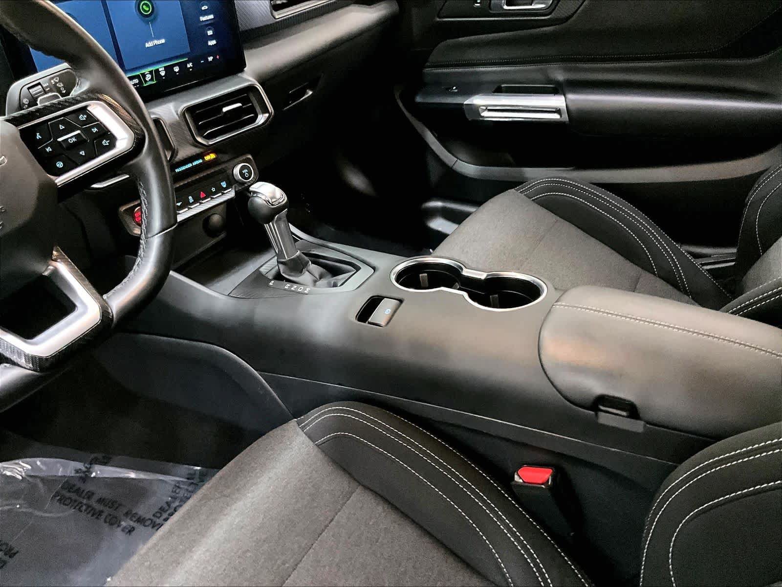 Used 2025 Ford Mustang GT RWD image 20