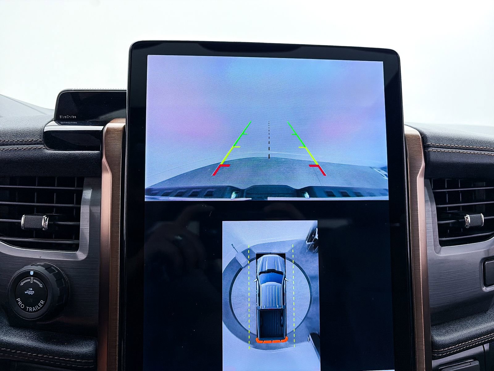 Used 2023 Ford F150 Lightning Lariat w/ Equipment Group 511A High image 8