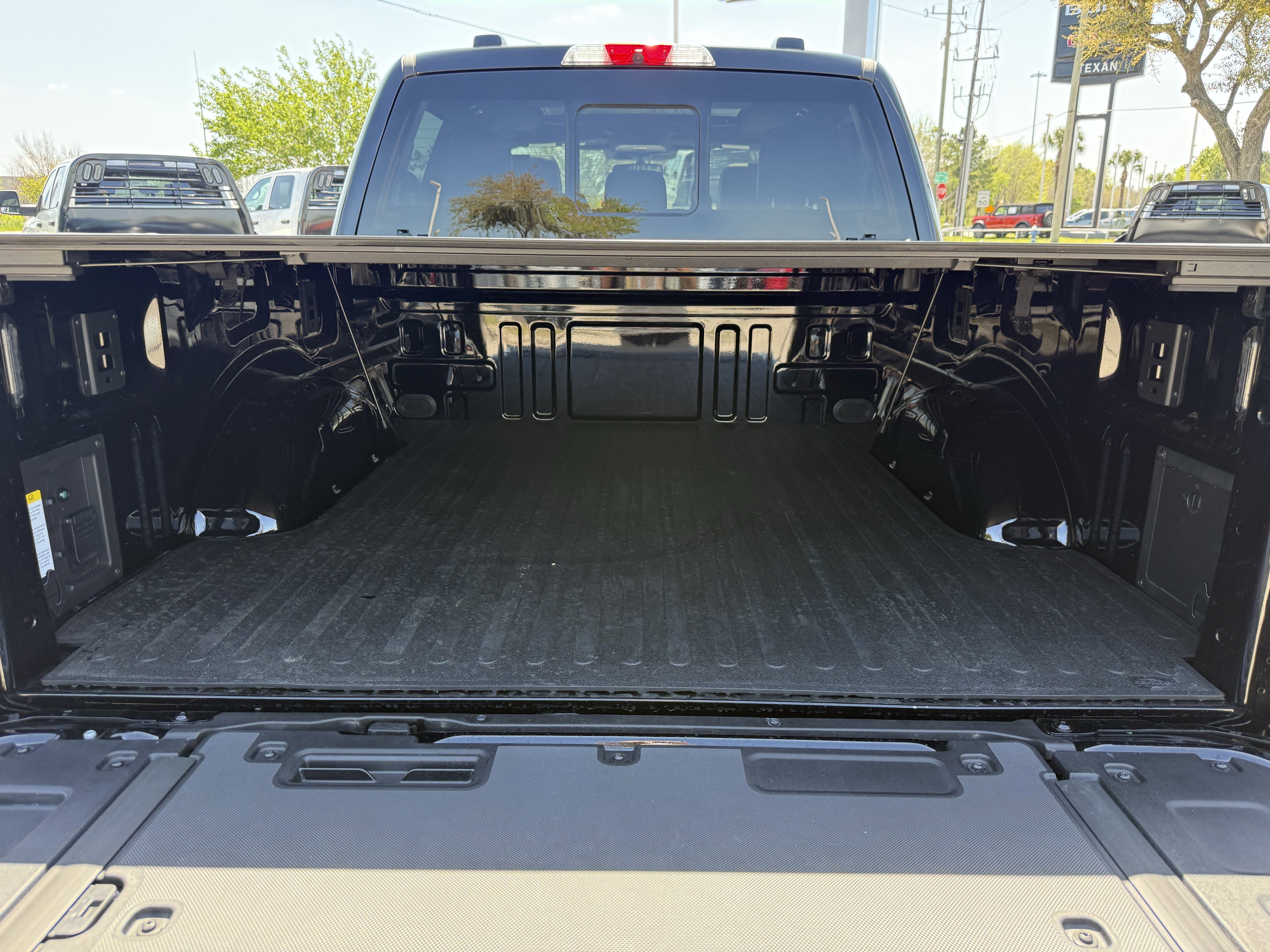 Used 2025 Ford F150 Platinum w/ Equipment Group 702A High image 34