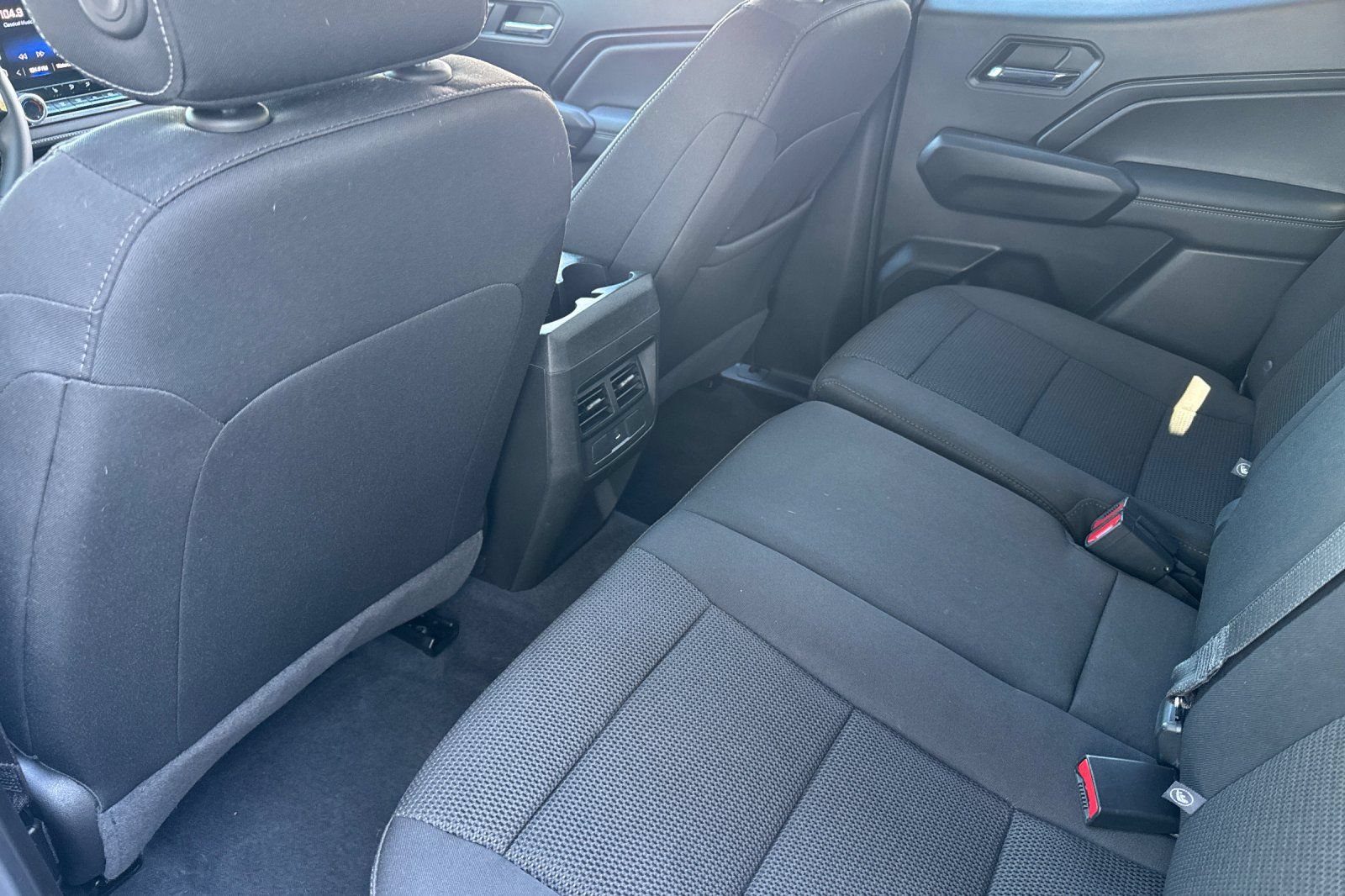 Used 2026 Chevrolet Colorado LT RWD image 15