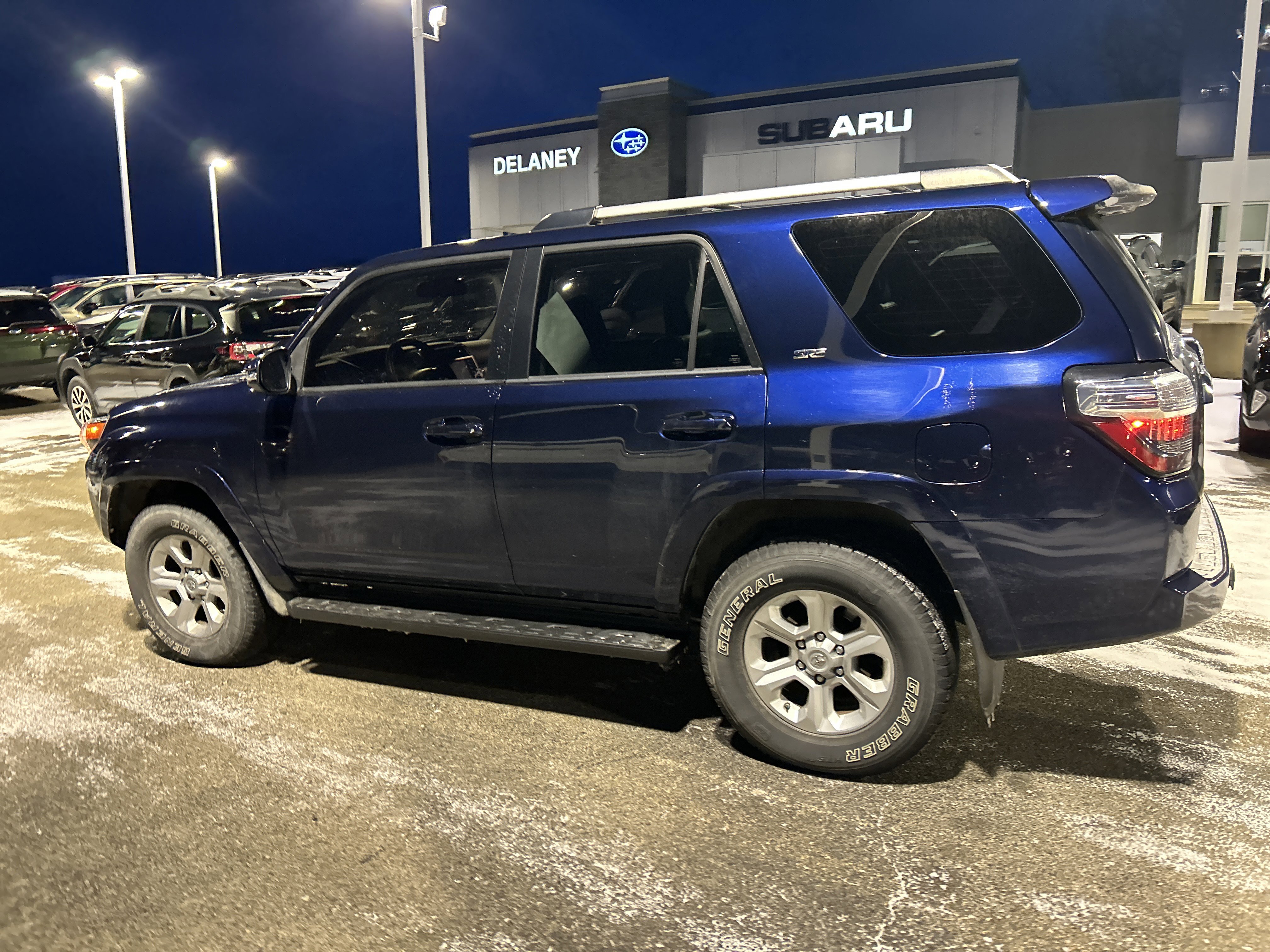 Used 2020 Toyota 4Runner SR5 Premium image 19