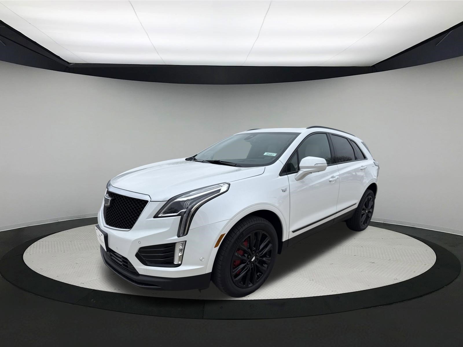 New 2026 Cadillac XT5 Sportv w/ LPO, Onyx Lite Package AWD/4WD image 3
