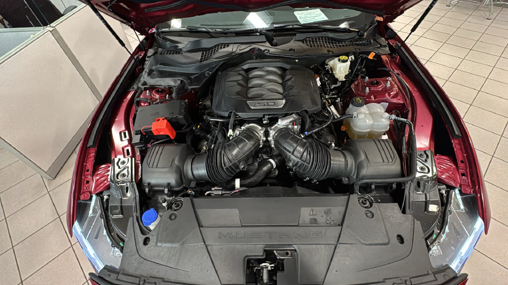 Used 2025 Ford Mustang GT Premium RWD image 31