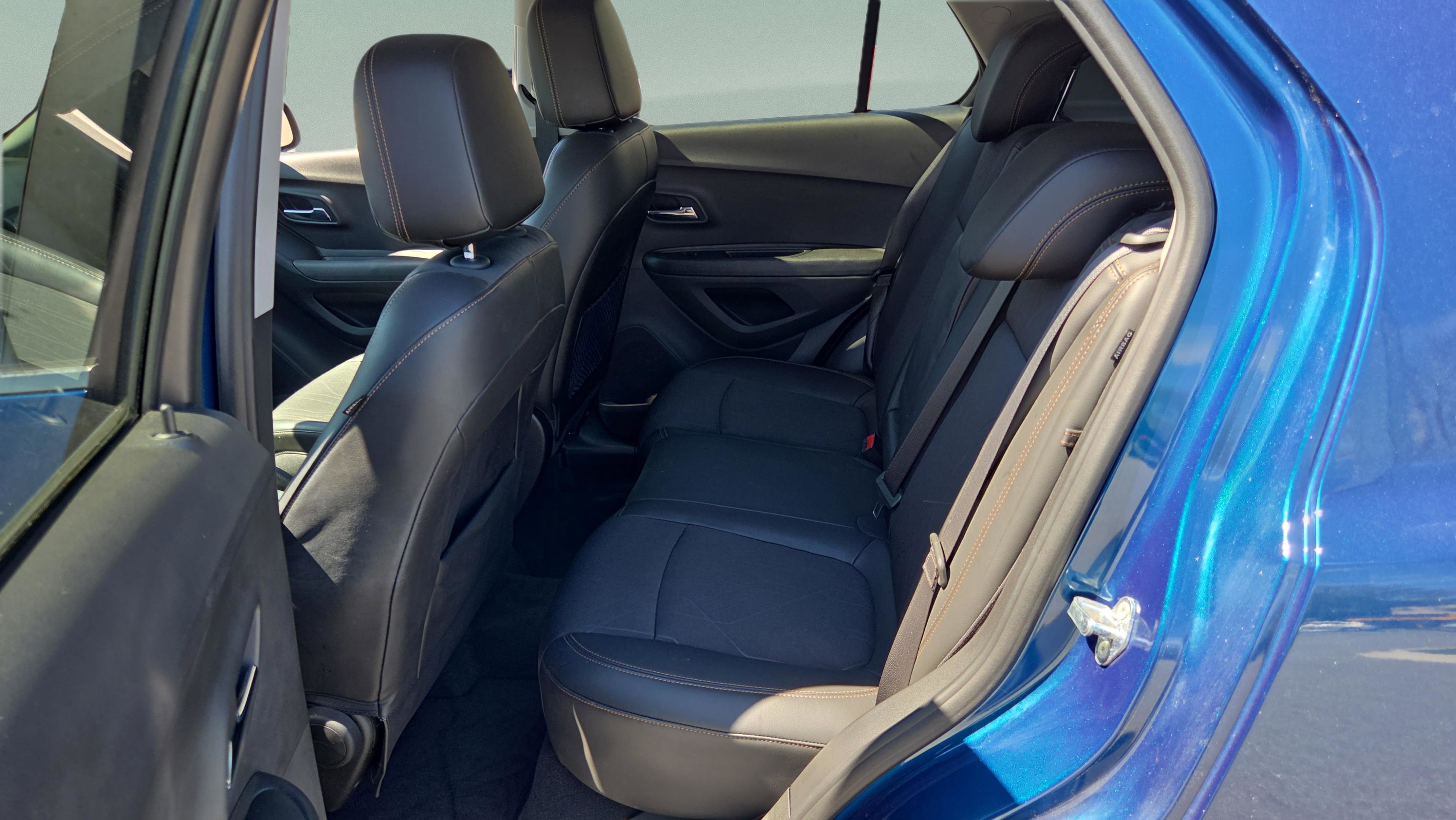 Used 2019 Chevrolet Trax LT w/ LT Convenience Package image 11