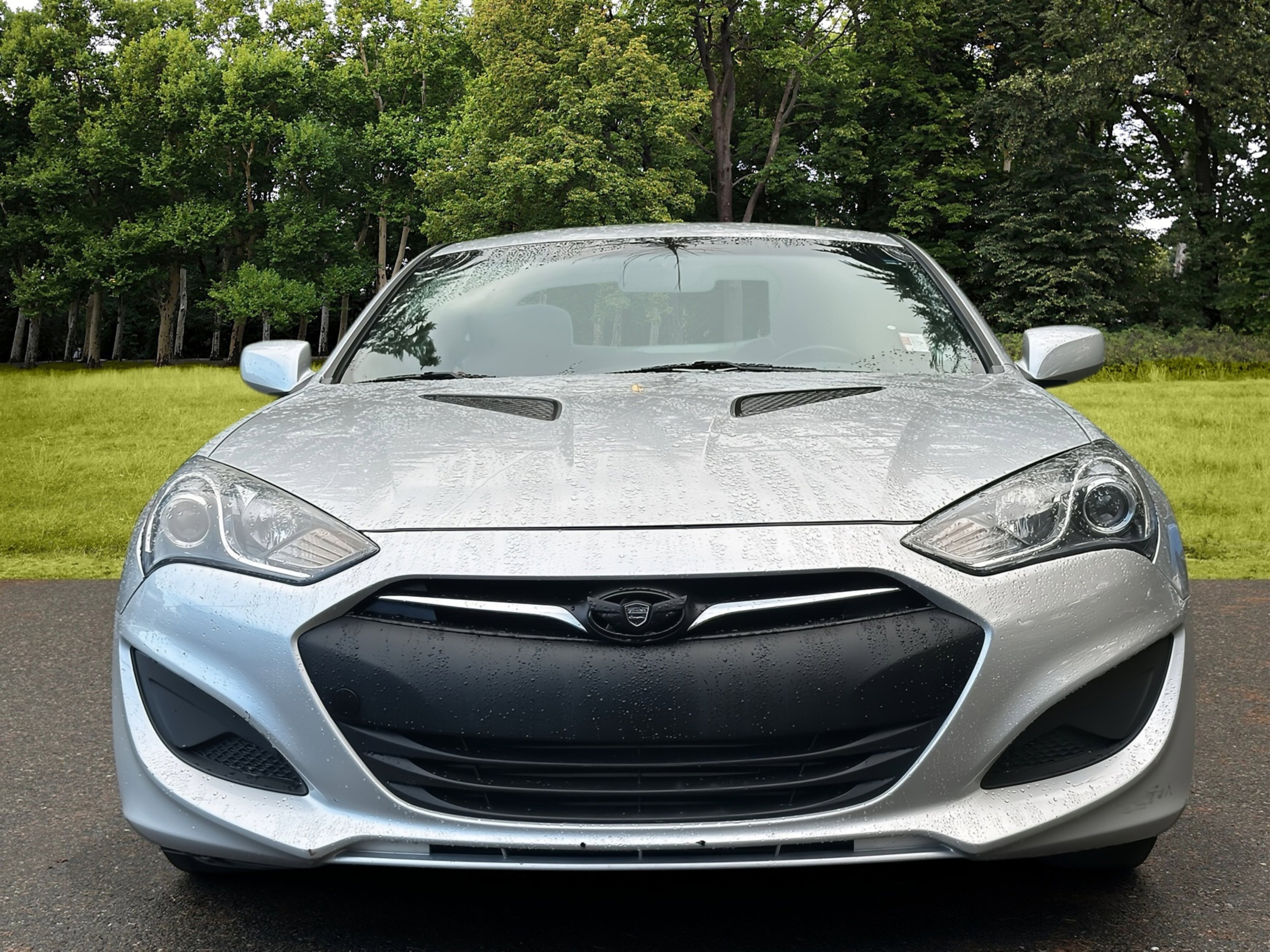 Used 2013 Hyundai Genesis 2.0T image 2