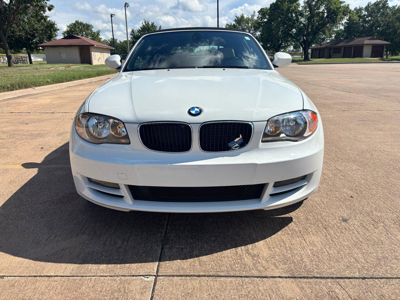 Used 2011 BMW 128i Convertible image 17