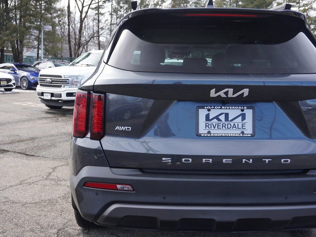 Used 2022 Kia Sorento S w/ Panoramic Sunroof Package image 17